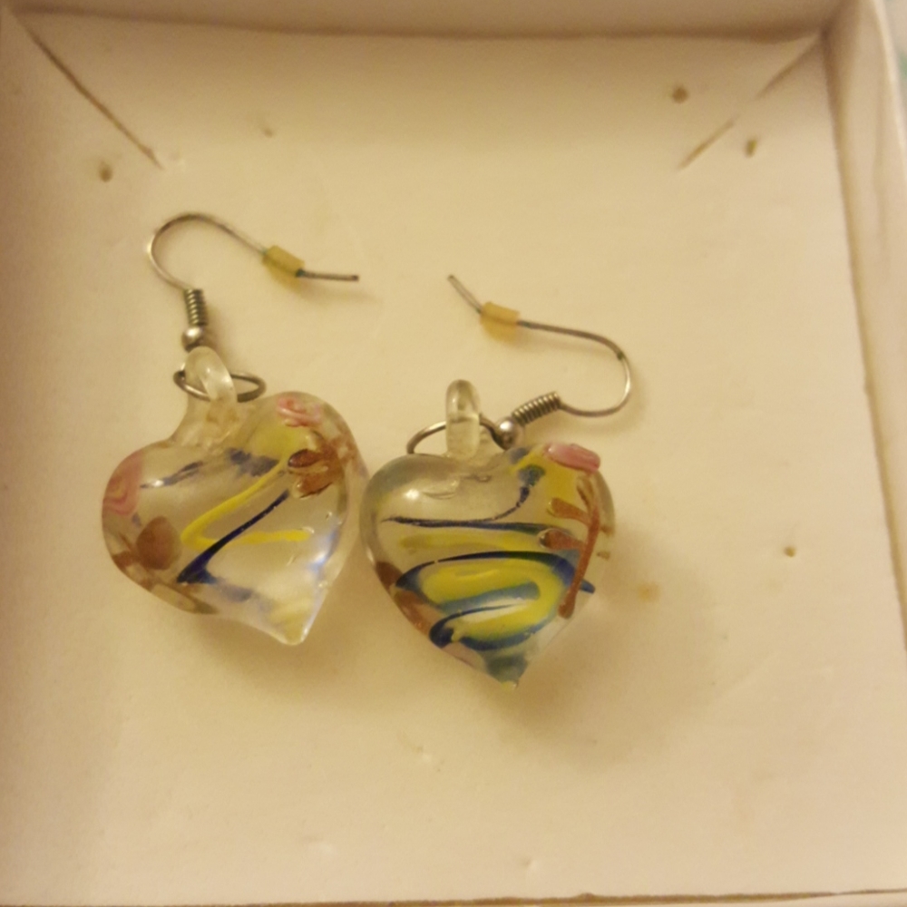 Jewelry - Picture 2 of 2